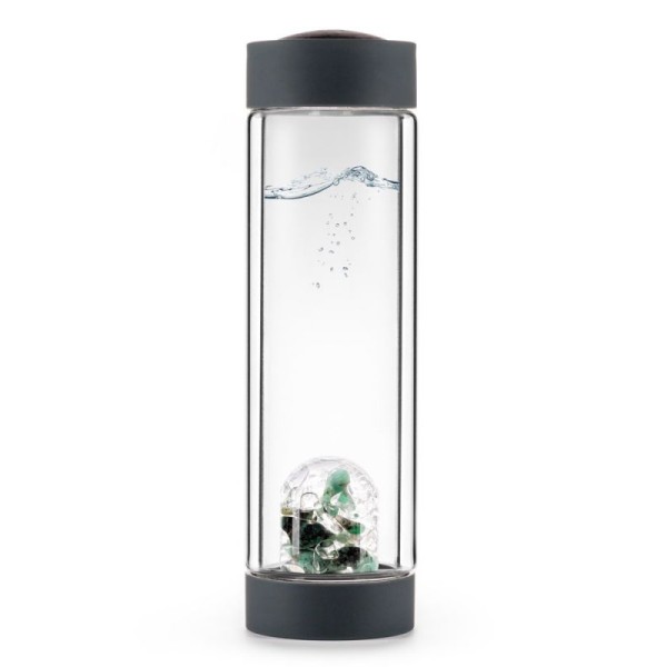 steklenička za vodo s kristali: smaragd in kamena strela